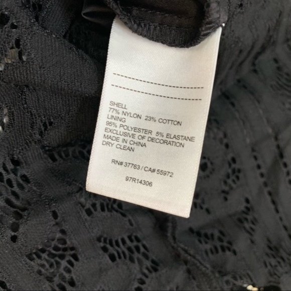 Laundry By Shelli Segal Off-the-Shoulder Lace Dress - Picture 8 of 8